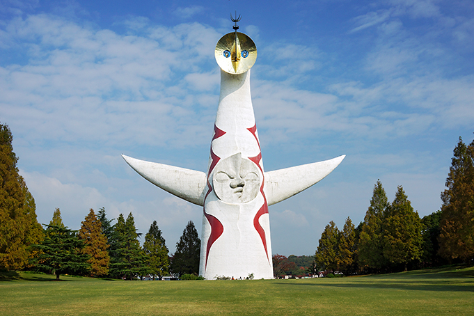 引用：Wikipedia（岡本太郎「太陽の塔」）